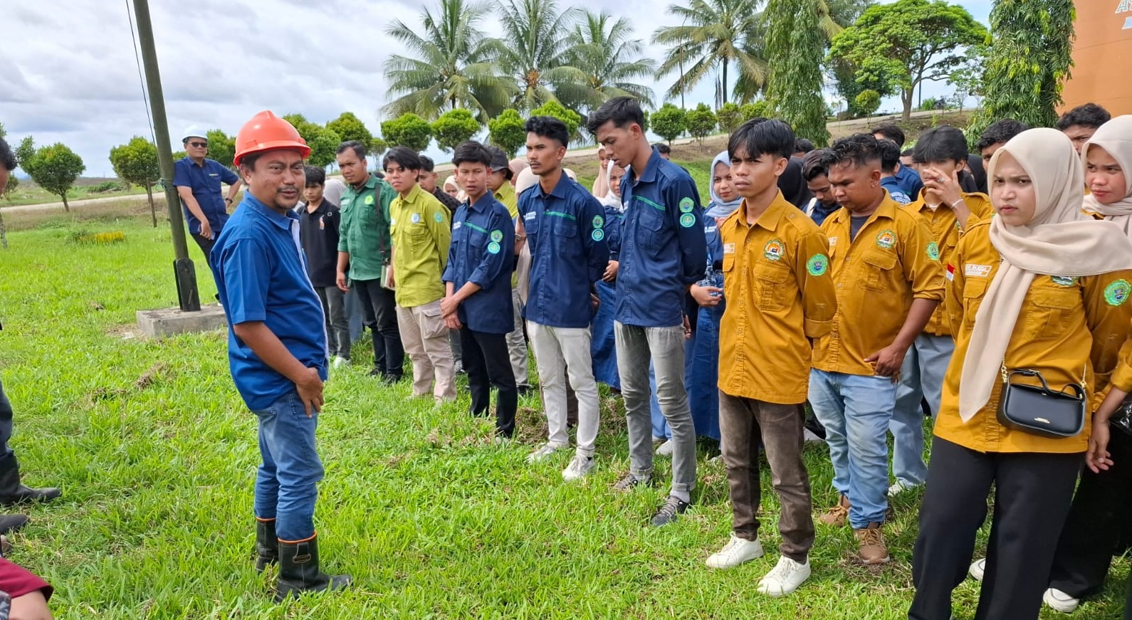 Kunjungan Industri PTPN Cot Girek